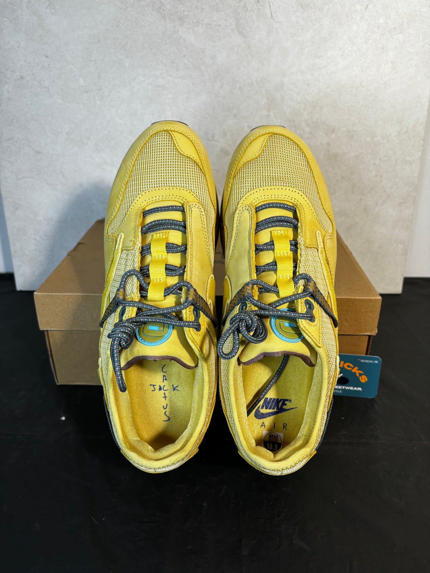 *Pre-Owned Travis Scott x Air Max 'Saturn Gold'