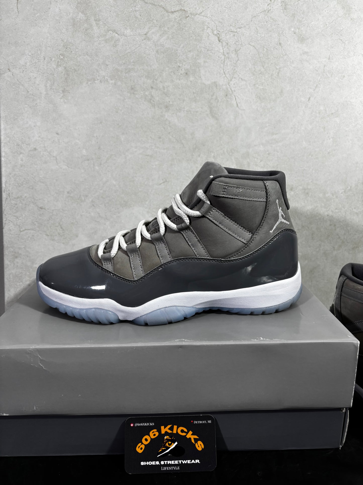 *Pre-Owned Jordan 11 'Cool Grey'