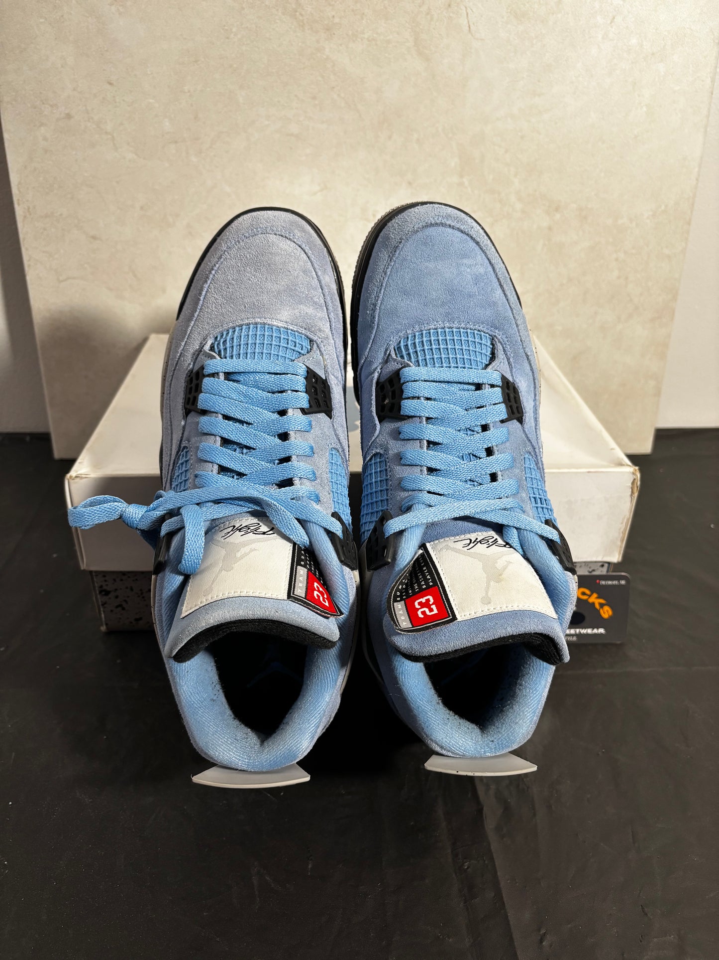 *Pre-Owned Jordan 4 'University Blue'