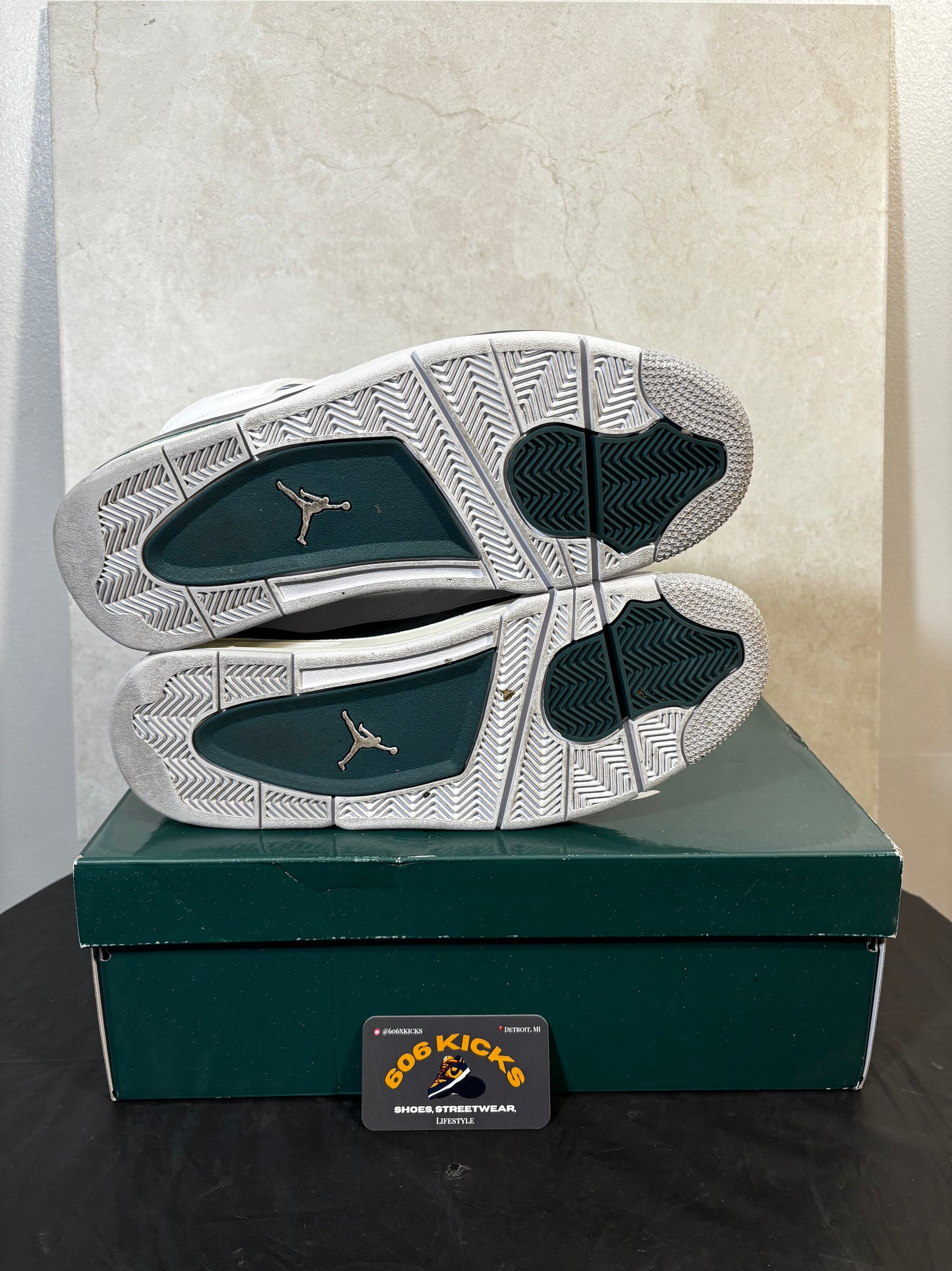 *Pre-Owned Jordan 4 ''Oxidized Green'