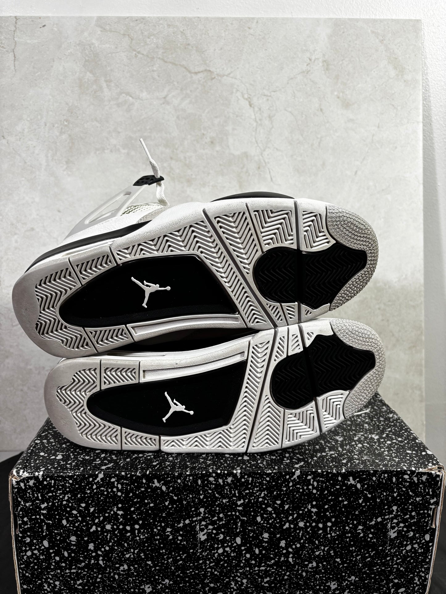 *Pre-Owned Jordan 4 'Military Black'