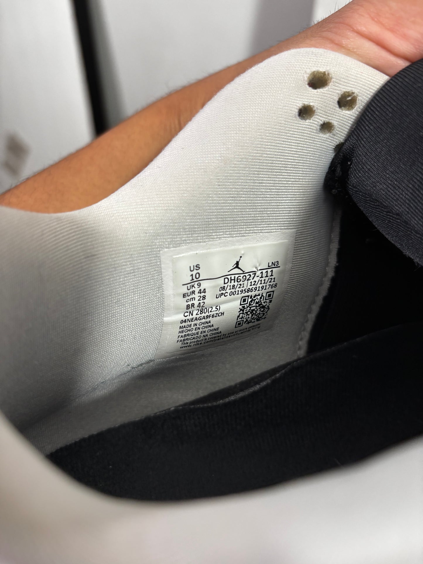*Pre-Owned Jordan 4 'Military Black'