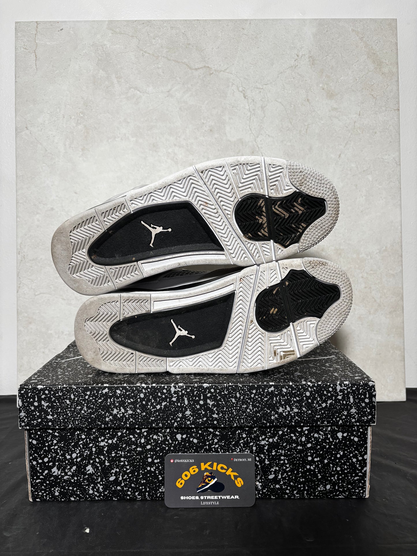 *Pre-Owned Jordan 4 'Military Black'