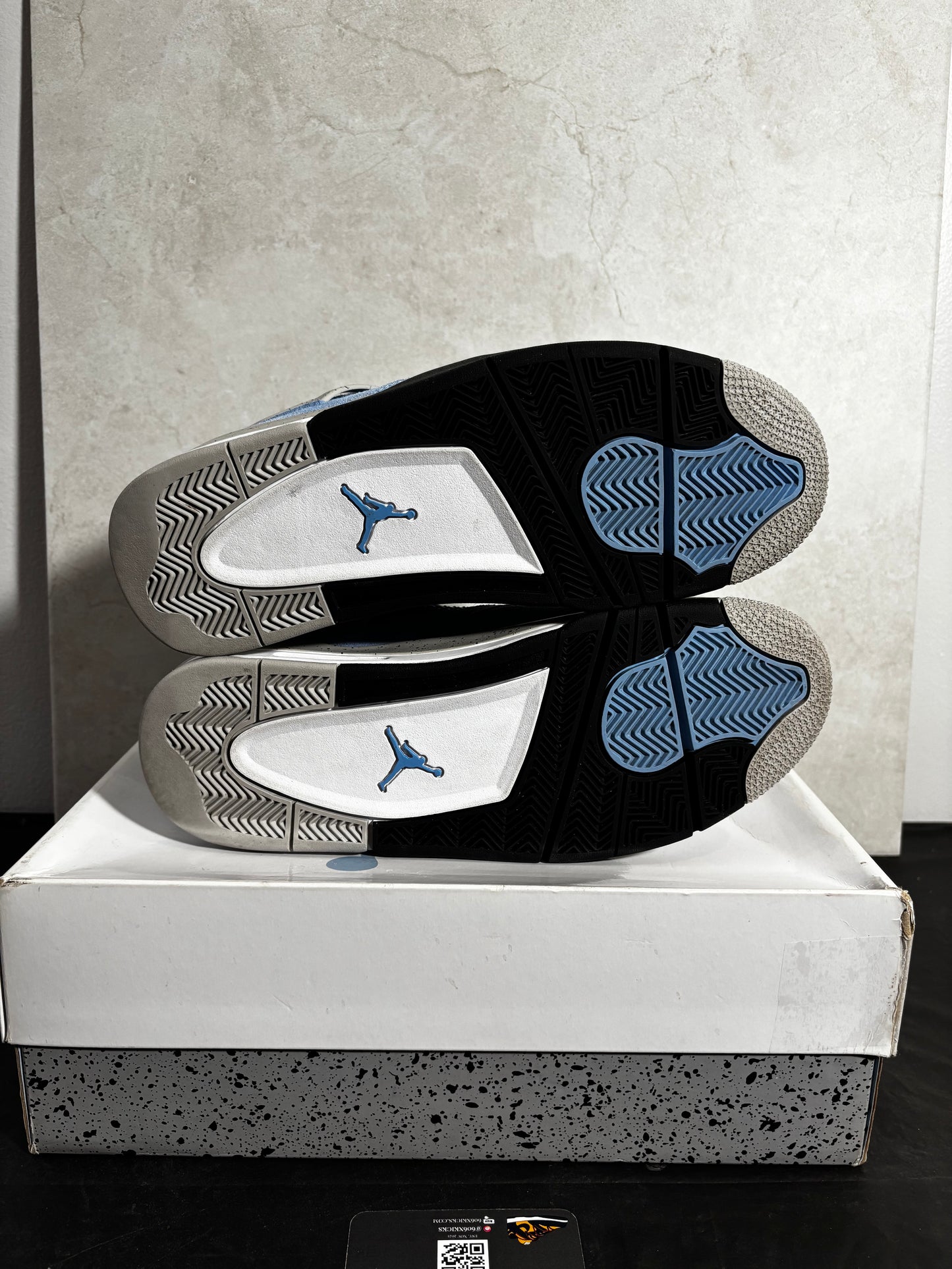 *Pre-Owned Jordan 4 'University Blue'
