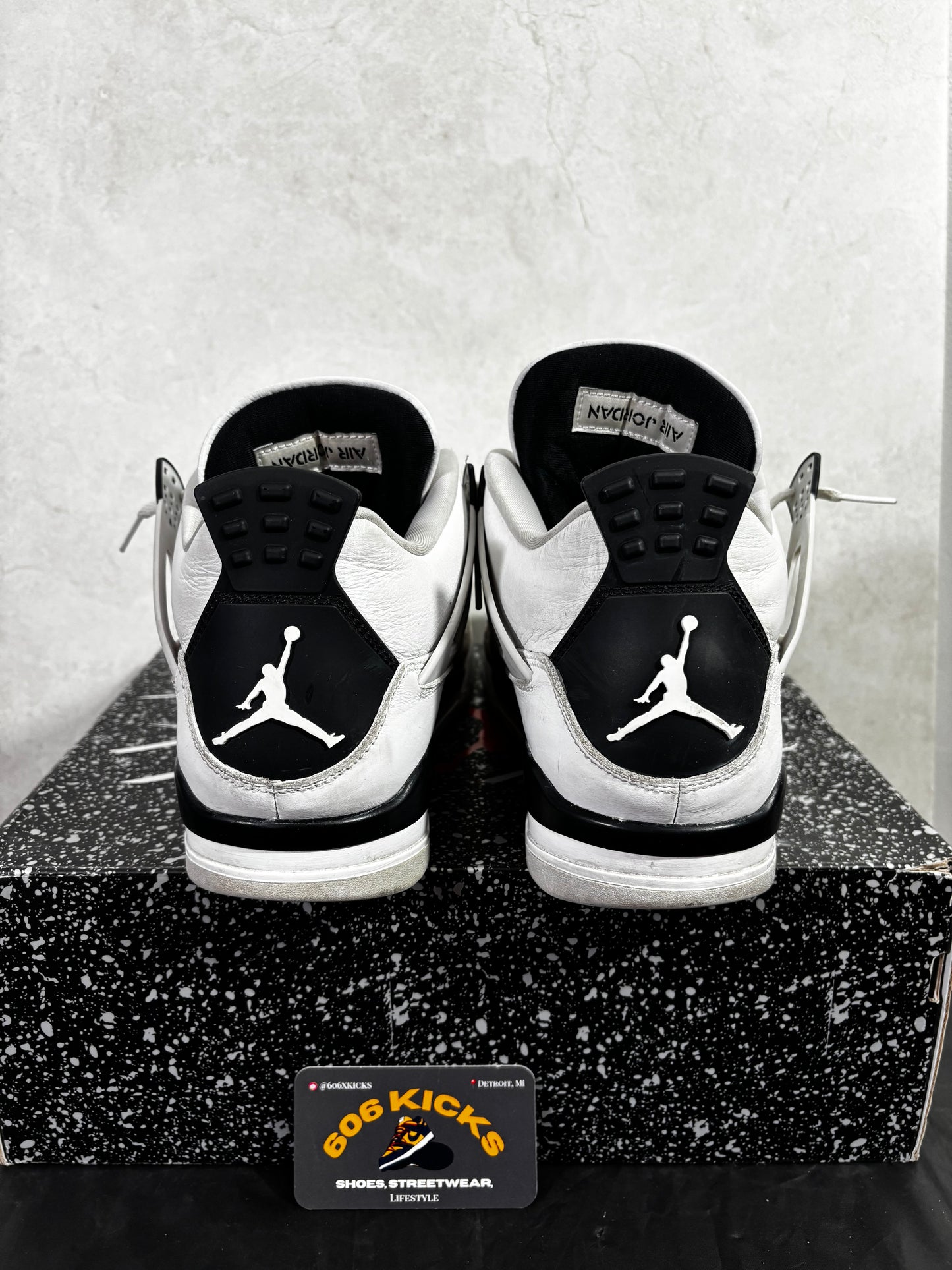 *Pre-Owned Jordan 4 'Military Black'