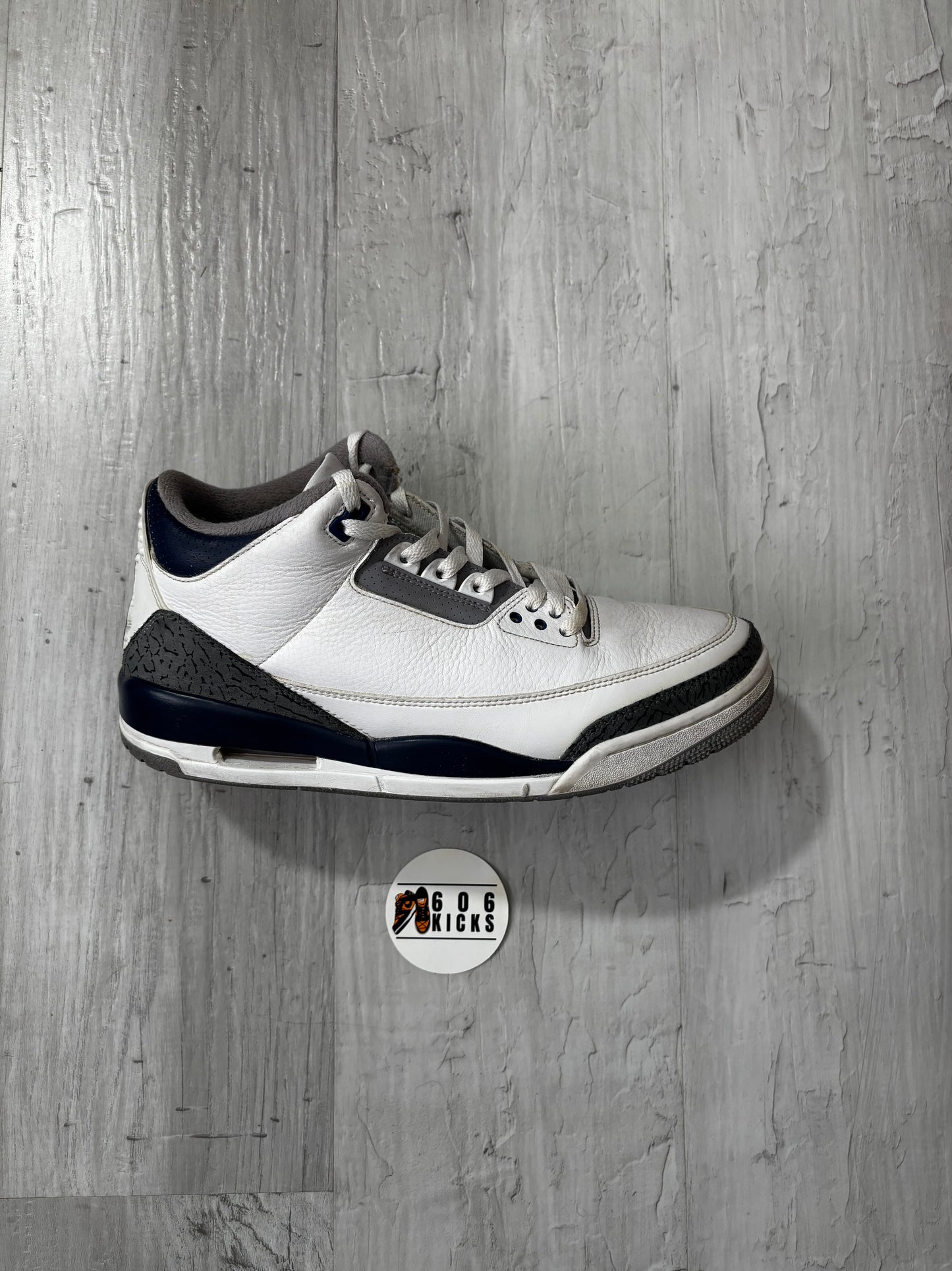 *Pre-Owned Air Jordan 3 Retro 'Midnight Navy'