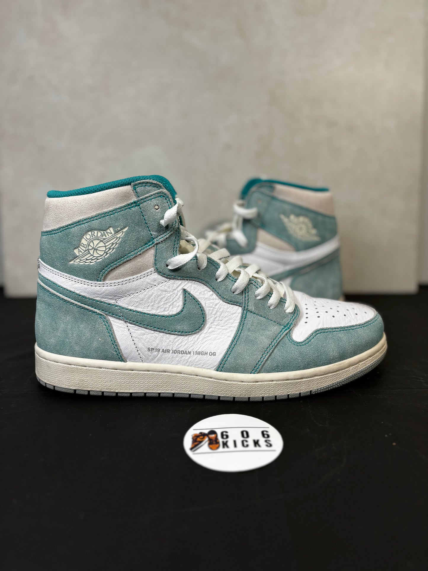 *Pre-Owned Jordan 1 'Turbo Green'