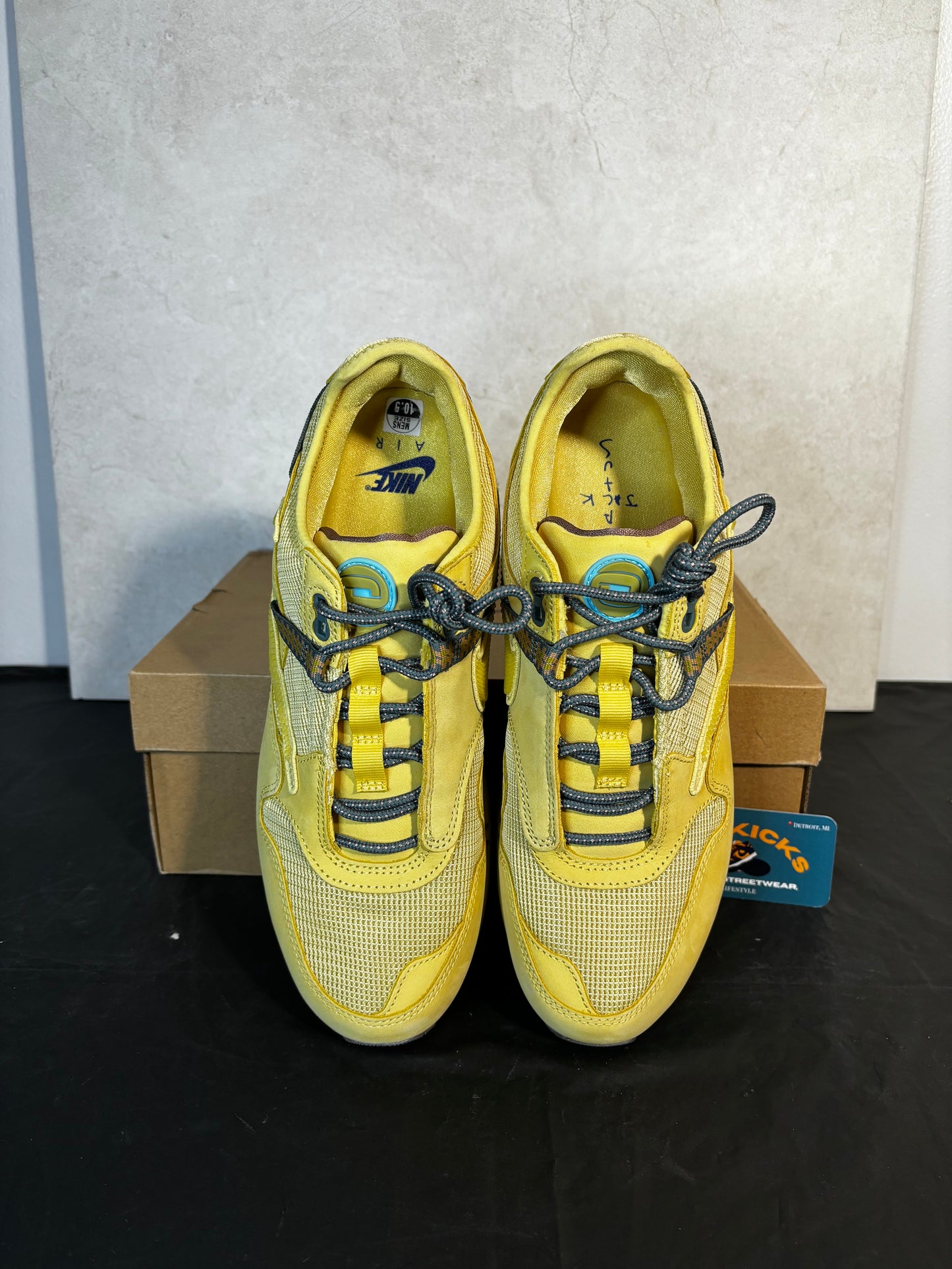 *Pre-Owned Travis Scott x Air Max 'Saturn Gold'